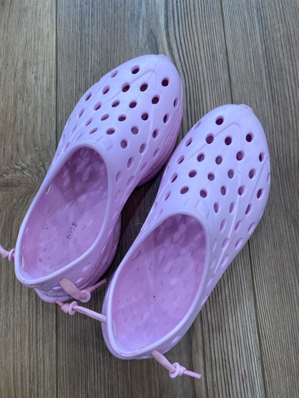 Kids Pink Water Shoes with Adjustable Heel Toggle